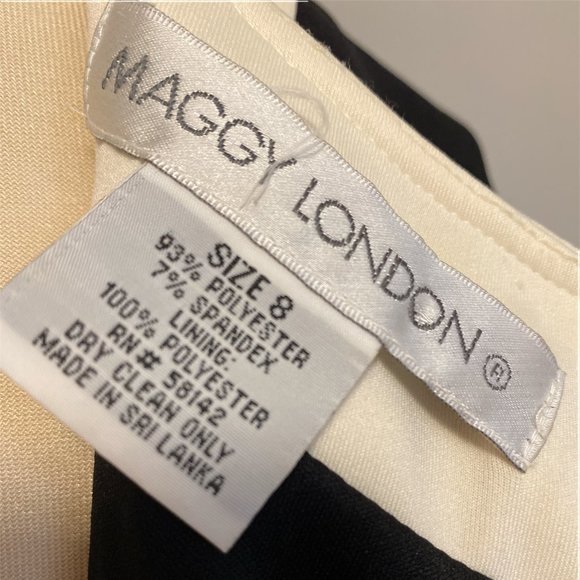 Quality Dress Black & Cream Sz 8 Elegant Flattering Waistline - Picture 4 of 4